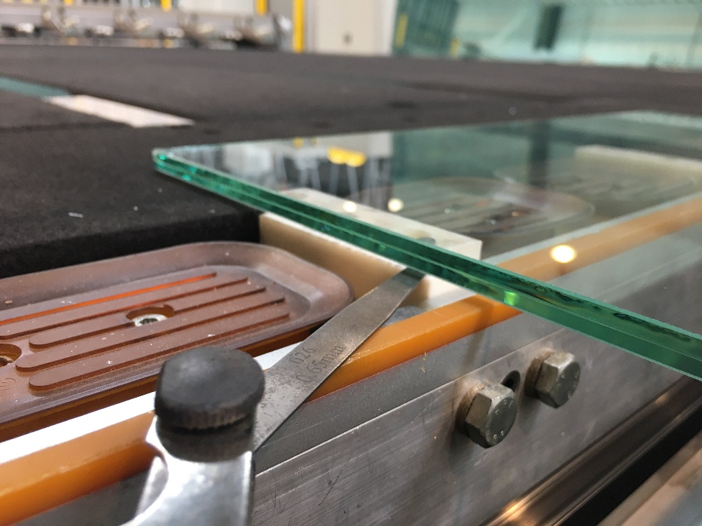 Cutting Laminated Glass – Technically Speaking